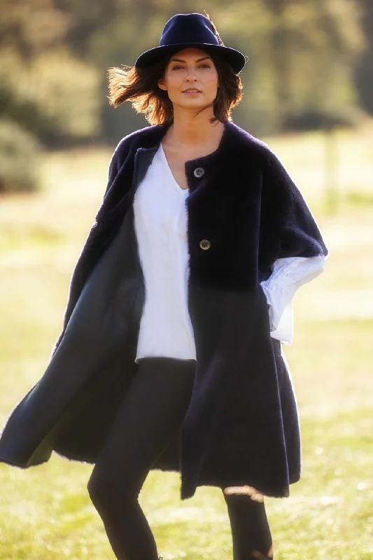 Plus size women's wool blend coats for a warm and stylish winterLouisa Shearling Coat Plus size women's wool blend coats for a warm and stylish winterLouisa Shearling Coat
