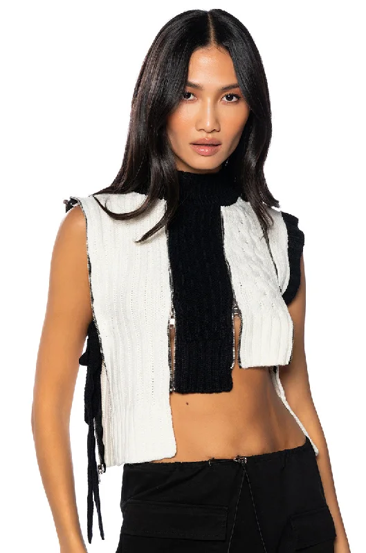 Plus Size Women's Knit Peplum Tops to Accentuate the WaistBLIND FOR YOUR LOVE ZIPPER DETAIL SLEEVELESS SWEATER Plus Size Women's Knit Peplum Tops to Accentuate the WaistBLIND FOR YOUR LOVE ZIPPER DETAIL SLEEVELESS SWEATER
