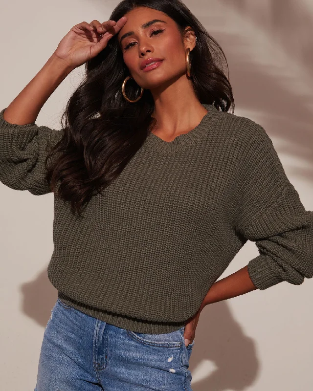 V - Neck Women's Knit Tops with Lace Trim for a Romantic TouchBundle Leisure Chunky Knit Sweater V - Neck Women's Knit Tops with Lace Trim for a Romantic TouchBundle Leisure Chunky Knit Sweater