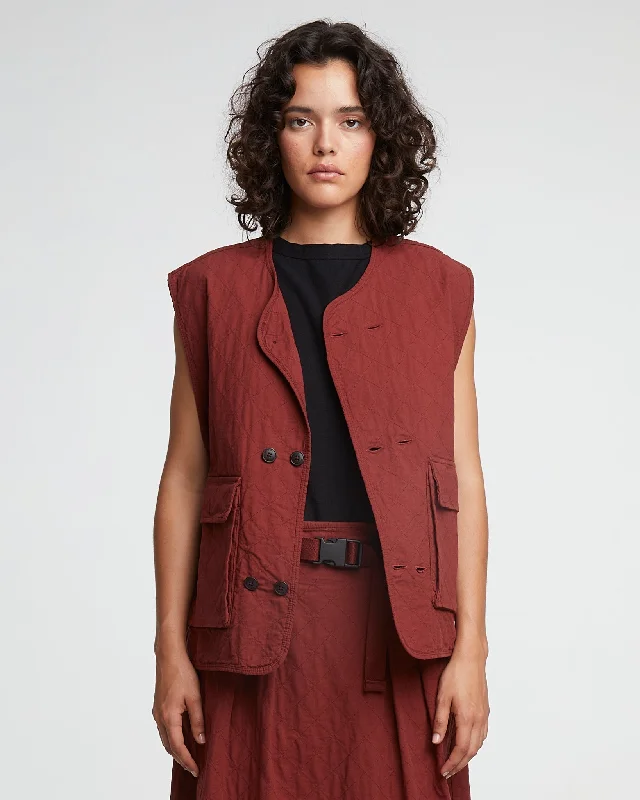 Women's quilted puffer jackets in a cropped silhouette for a modern twistG.o.D Battle Vest Mighty Cotton Cinnamon Women's quilted puffer jackets in a cropped silhouette for a modern twistG.o.D Battle Vest Mighty Cotton Cinnamon
