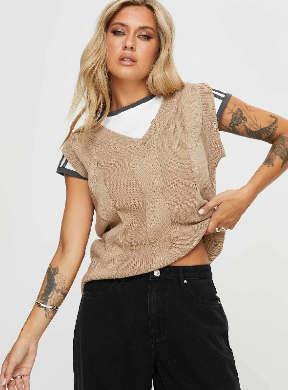 Ruffled Women's Vests in a Soft Pastel for a Girly LookAltman Cable Knit Vest Beige