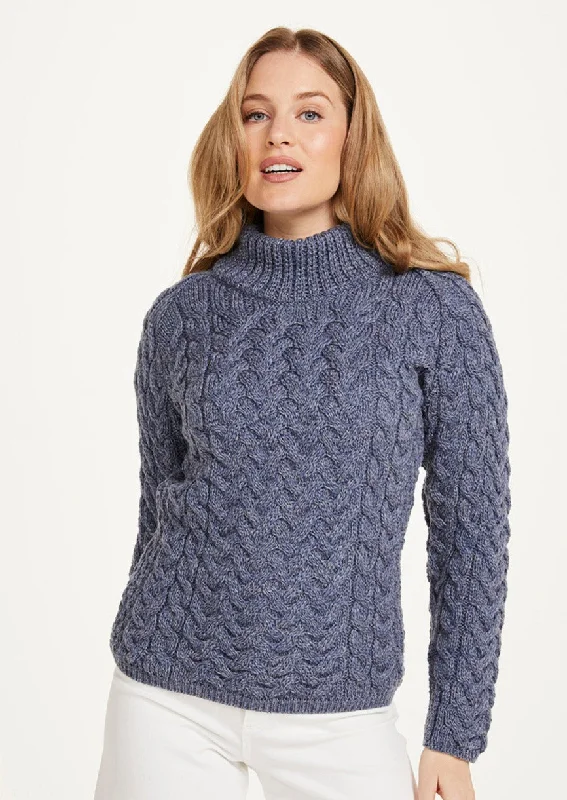 Women's Turtleneck Cashmere - Blend Sweater in Charcoal for a Sophisticated Winter EnsembleAran Crew Neck Sweater | Denim Women's Turtleneck Cashmere - Blend Sweater in Charcoal for a Sophisticated Winter EnsembleAran Crew Neck Sweater | Denim