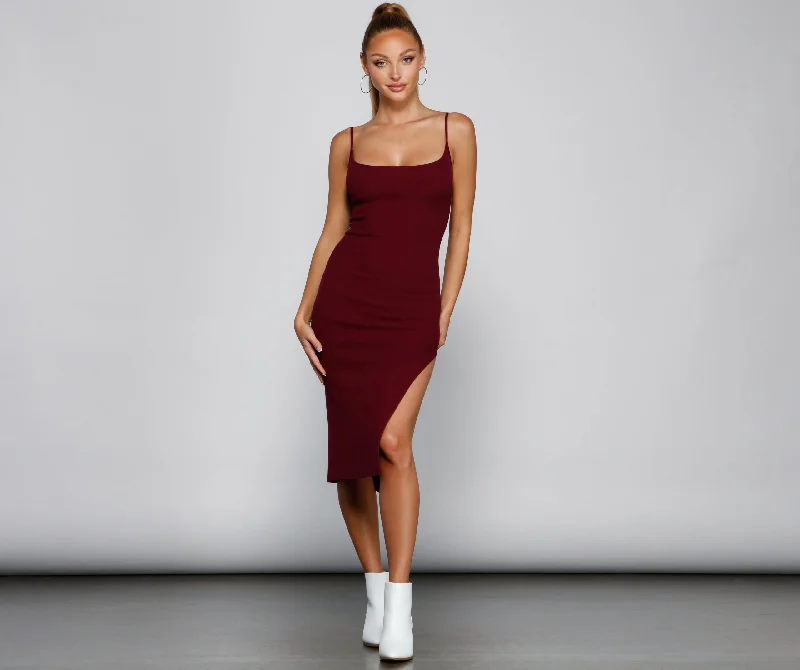 A - Line Women's Merino Wool Sweater Dresses in Classic StylesChic And Seamless Midi Sweater Dress A - Line Women's Merino Wool Sweater Dresses in Classic StylesChic And Seamless Midi Sweater Dress