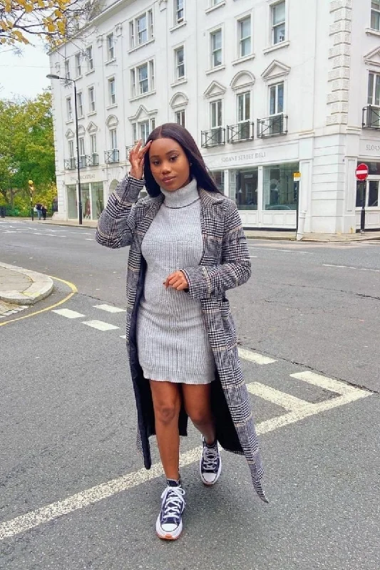 Ball Gown Women Dress with a Full Skirt for a Princess - like LookGrey Roll Neck Knitted Mini Dress Ball Gown Women Dress with a Full Skirt for a Princess - like LookGrey Roll Neck Knitted Mini Dress
