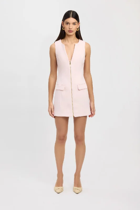 Mini Women Dress with a Short Hem for a Young and Trendy StyleAlto Mini Dress