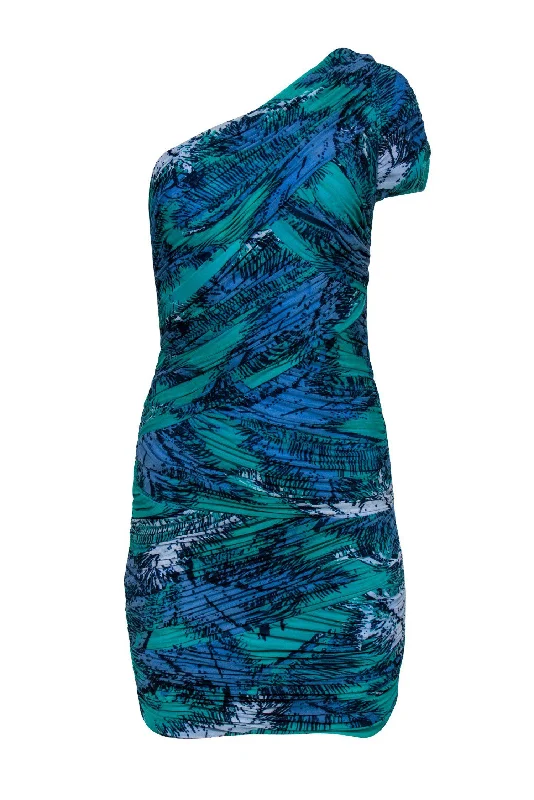 Plus Size Women Dress with a Flattering A - Line Cut for Comfort and Style Plus Size Women Dress with a Flattering A - Line Cut for Comfort and Style BCBG Max Azria - Aqua Green & Blue One-Shoulder Ruched Mesh Dress Sz M