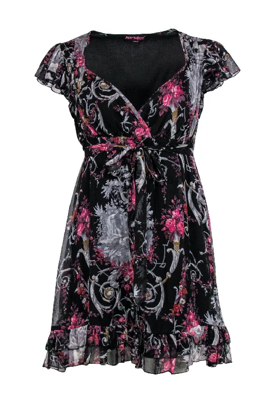 Ball Gown Women Dress with a Full Skirt for a Princess - like Look Ball Gown Women Dress with a Full Skirt for a Princess - like Look Betsey Johnson - Black Floral Rococo Silk Ruffle Dress Sz M Ball Gown Women Dress with a Full Skirt for a Princess - like Look Ball Gown Women Dress with a Full Skirt for a Princess - like Look Betsey Johnson - Black Floral Rococo Silk Ruffle Dress Sz M