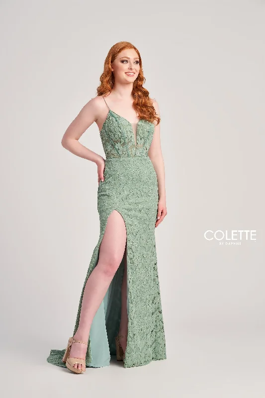 Halter Neck Women Dress to Show Off the Shoulders and Neckline Halter Neck Women Dress to Show Off the Shoulders and Neckline Colette CL5268 Halter Neck Women Dress to Show Off the Shoulders and Neckline Halter Neck Women Dress to Show Off the Shoulders and Neckline Colette CL5268
