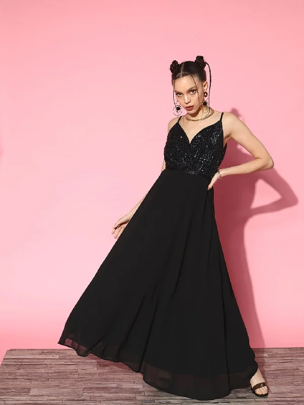 Maxi Women Dress with Floral Print for a Bohemian Vibe Maxi Women Dress with Floral Print for a Bohemian Vibe Berrylush Women Solid Black V-Neck Embellished Net Flared Maxi Gown Maxi Women Dress with Floral Print for a Bohemian Vibe Maxi Women Dress with Floral Print for a Bohemian Vibe Berrylush Women Solid Black V-Neck Embellished Net Flared Maxi Gown