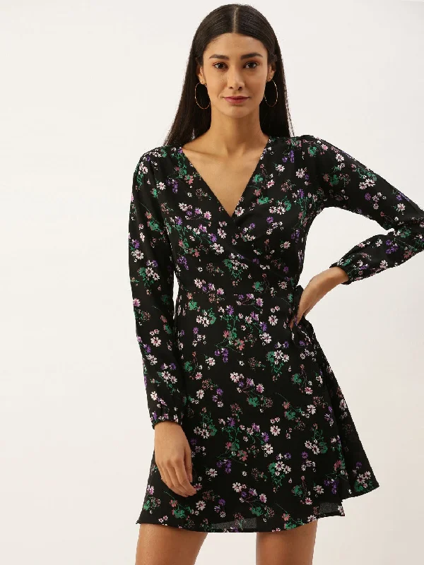 Maxi Women Dress with Floral Print for a Bohemian Vibe Maxi Women Dress with Floral Print for a Bohemian Vibe Berrylush Women Black Floral Printed V-Neck Wrap Mini Dress Maxi Women Dress with Floral Print for a Bohemian Vibe Maxi Women Dress with Floral Print for a Bohemian Vibe Berrylush Women Black Floral Printed V-Neck Wrap Mini Dress