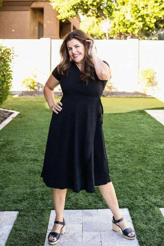 Off - the - Shoulder Women Dress for a Romantic and Feminine Look Off - the - Shoulder Women Dress for a Romantic and Feminine Look Elegant Black Dress