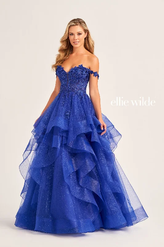 Plus Size Women Dress with a Flattering A - Line Cut for Comfort and Style Plus Size Women Dress with a Flattering A - Line Cut for Comfort and Style Ellie Wilde EW35084