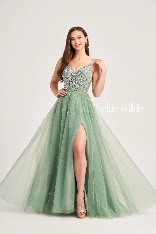 Ball Gown Women Dress with a Full Skirt for a Princess - like Look Ball Gown Women Dress with a Full Skirt for a Princess - like Look Ellie Wilde EW35088