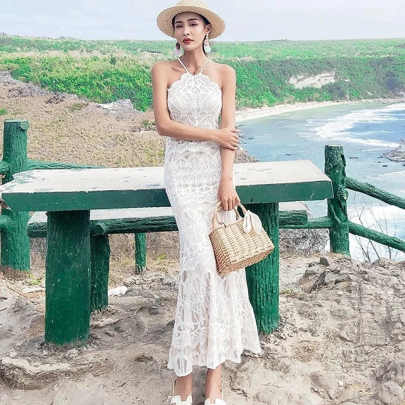 Pleated Women Dress with a Timeless and Elegant Texture Pleated Women Dress with a Timeless and Elegant Texture Halterneck Lace Maxi Dress in White Pleated Women Dress with a Timeless and Elegant Texture Pleated Women Dress with a Timeless and Elegant Texture Halterneck Lace Maxi Dress in White