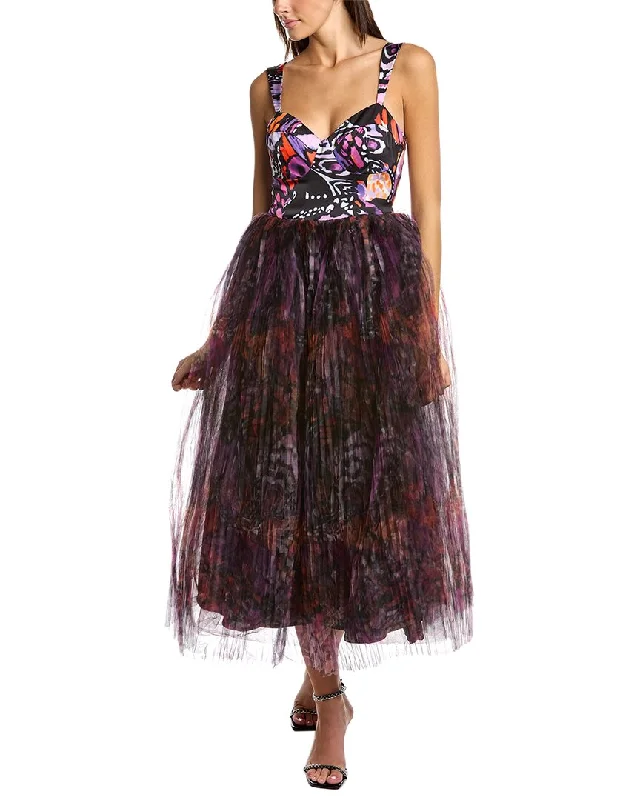 Halter Neck Women Dress to Show Off the Shoulders and Neckline Halter Neck Women Dress to Show Off the Shoulders and Neckline Hutch Shana Maxi Dress