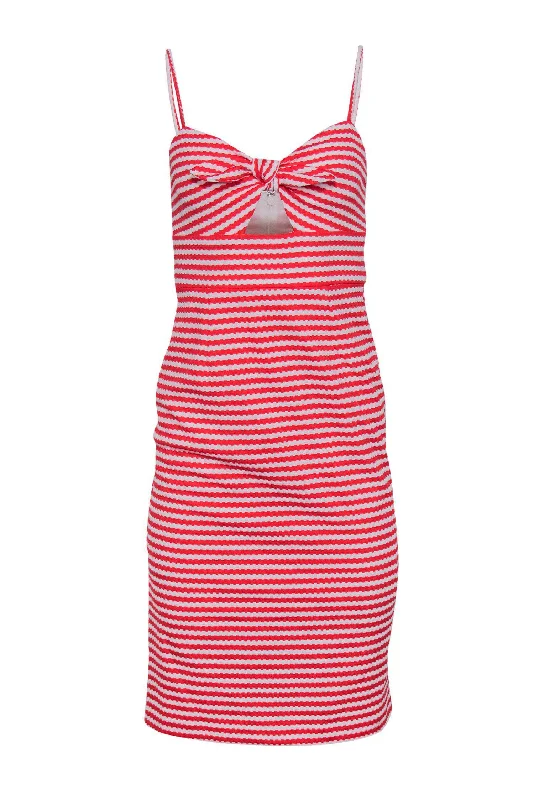Sheath Women Dress with a Tailored Fit for a Professional Look Sheath Women Dress with a Tailored Fit for a Professional Look Hutch - Red & White Striped Textured Sleeveless Midi Dress w/ Keyhole Sz XS
