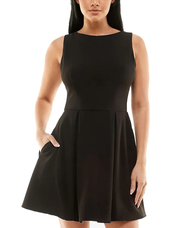 Halter Neck Women Dress to Show Off the Shoulders and Neckline Halter Neck Women Dress to Show Off the Shoulders and Neckline Juniors Womens Party Mini Fit & Flare Dress Halter Neck Women Dress to Show Off the Shoulders and Neckline Halter Neck Women Dress to Show Off the Shoulders and Neckline Juniors Womens Party Mini Fit & Flare Dress