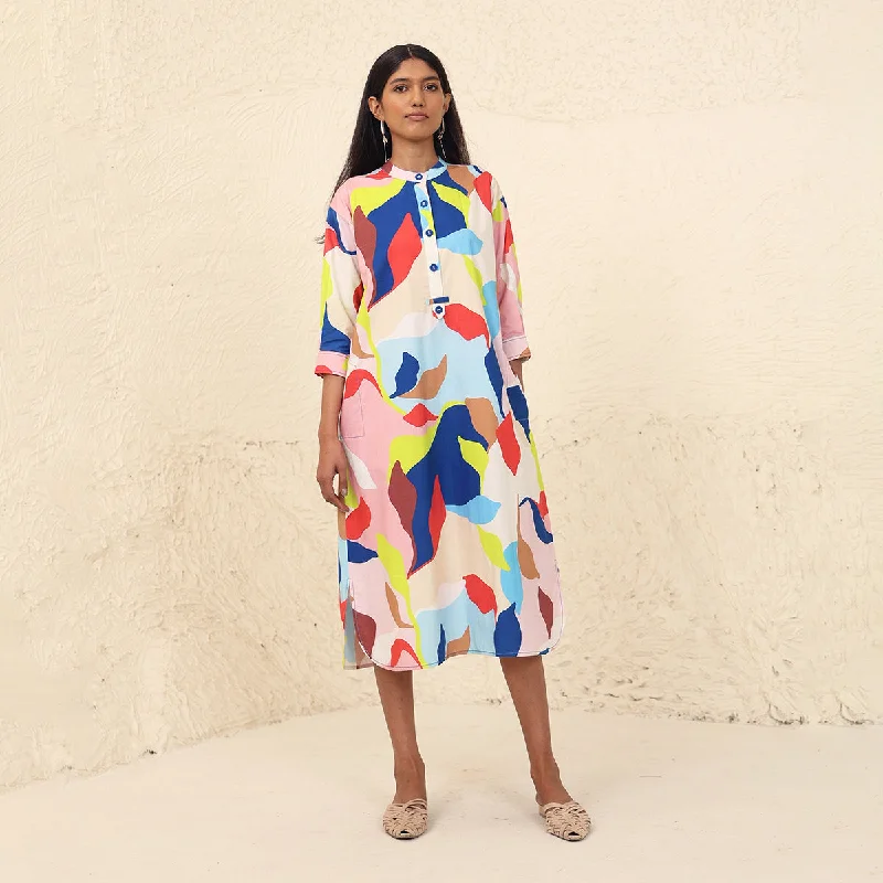 Ruffled Women Dress with Multiple Layers for a Playful and Girly Style Ruffled Women Dress with Multiple Layers for a Playful and Girly Style Cotton Poplin A-Line Dress for Women | Mandarin Neck | Multicolour