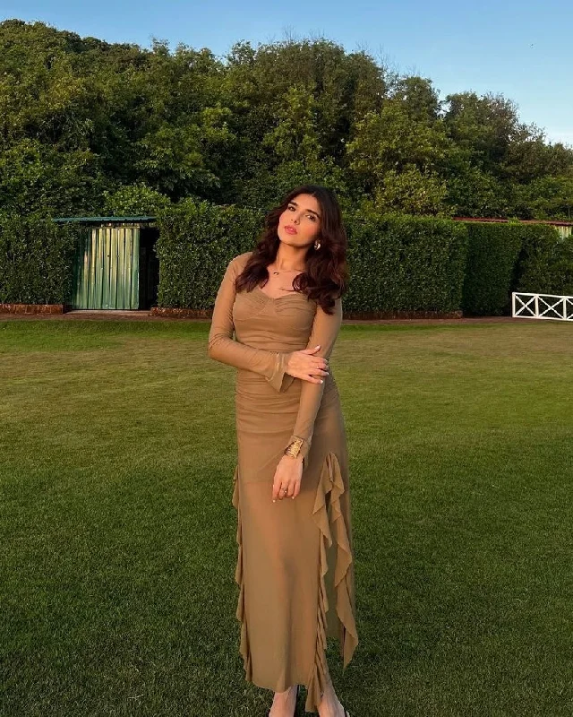 Ball Gown Women Dress with a Full Skirt for a Princess - like Look Ball Gown Women Dress with a Full Skirt for a Princess - like Look Lolita Ruffled Bodycon Maxi Dress