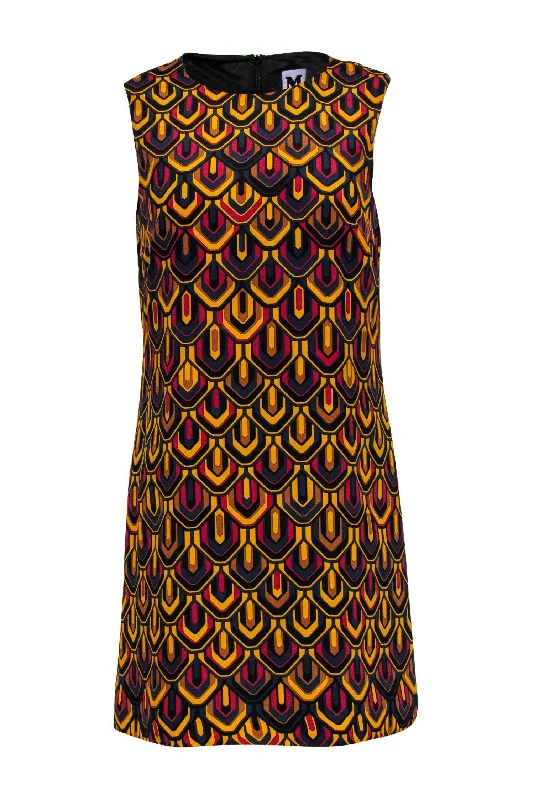 Pleated Women Dress with a Timeless and Elegant Texture Pleated Women Dress with a Timeless and Elegant Texture Missoni - Mustard, Maroon & Navy Scalloped Print Shift Dress Sz 4 Pleated Women Dress with a Timeless and Elegant Texture Pleated Women Dress with a Timeless and Elegant Texture Missoni - Mustard, Maroon & Navy Scalloped Print Shift Dress Sz 4