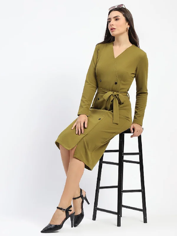 Maxi Women Dress with Floral Print for a Bohemian Vibe Maxi Women Dress with Floral Print for a Bohemian Vibe Madame Belted Buttoned Green Dress