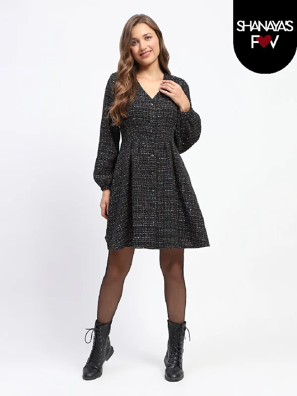 Ruffled Women Dress with Multiple Layers for a Playful and Girly Style Ruffled Women Dress with Multiple Layers for a Playful and Girly Style Madame Self Design Pleated Tweed Black Midi Dress