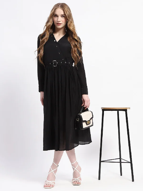 Printed Abstract Women Dress for a Modern and Artistic Appeal Printed Abstract Women Dress for a Modern and Artistic Appeal Madame Pleated Cotton Blend Black Shirt Dress