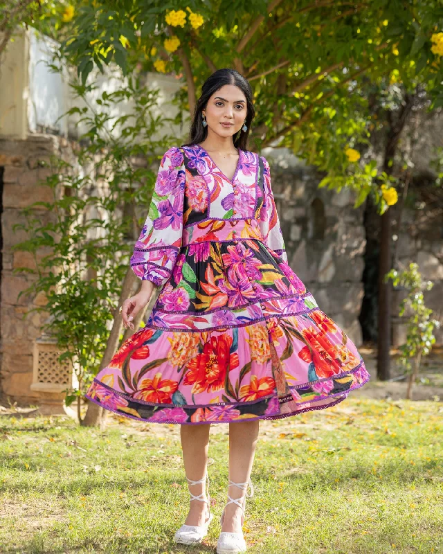 Long - Sleeve Women Dress in Velvet for a Luxurious Winter Look Long - Sleeve Women Dress in Velvet for a Luxurious Winter Look Multicolour Aquarelle Floral Dress Long - Sleeve Women Dress in Velvet for a Luxurious Winter Look Long - Sleeve Women Dress in Velvet for a Luxurious Winter Look Multicolour Aquarelle Floral Dress