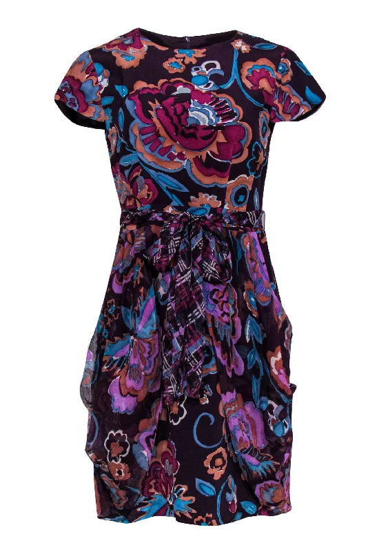 Sheath Women Dress with a Tailored Fit for a Professional Look Sheath Women Dress with a Tailored Fit for a Professional Look Nanette Lepore - Purple Floral Print Cap Sleeve Fit & Flare Dress Sz 8 Sheath Women Dress with a Tailored Fit for a Professional Look Sheath Women Dress with a Tailored Fit for a Professional Look Nanette Lepore - Purple Floral Print Cap Sleeve Fit & Flare Dress Sz 8