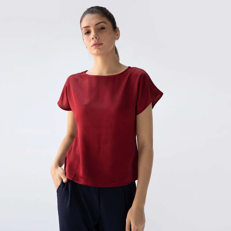 Ruffled Women Dress with Multiple Layers for a Playful and Girly Style Ruffled Women Dress with Multiple Layers for a Playful and Girly Style Organic Cotton T-Shirt | Maroon Ruffled Women Dress with Multiple Layers for a Playful and Girly Style Ruffled Women Dress with Multiple Layers for a Playful and Girly Style Organic Cotton T-Shirt | Maroon