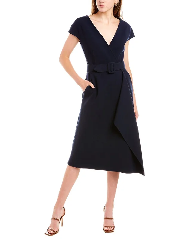 Mini Women Dress with a Short Hem for a Young and Trendy Style Mini Women Dress with a Short Hem for a Young and Trendy Style Oscar de la Renta Wool-Blend Wrap Dress
