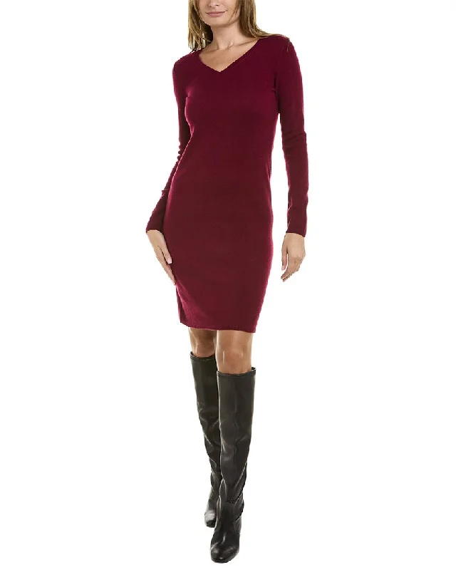 Ball Gown Women Dress with a Full Skirt for a Princess - like Look Ball Gown Women Dress with a Full Skirt for a Princess - like Look sofiacashmere V-Neck Cashmere Sweaterdress