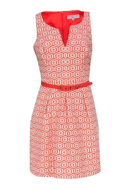 Empire Waist Women Dress to Accentuate the Bust and Conceal the Waist Empire Waist Women Dress to Accentuate the Bust and Conceal the Waist Trina Turk - Orange & White Geometric Pattern Dress w/ Belt Sz 8 Empire Waist Women Dress to Accentuate the Bust and Conceal the Waist Empire Waist Women Dress to Accentuate the Bust and Conceal the Waist Trina Turk - Orange & White Geometric Pattern Dress w/ Belt Sz 8