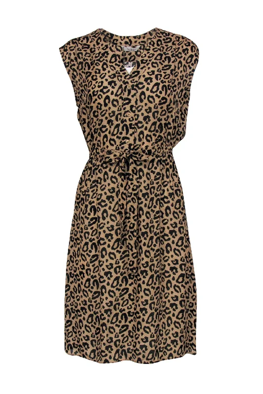 Strapless Women Dress with a Built - in Bra for Comfort and Support Strapless Women Dress with a Built - in Bra for Comfort and Support Tucker - Leopard Print Half Button-Up Sleeveless A-Line "Kitty Day Dreamer" Dress Sz M