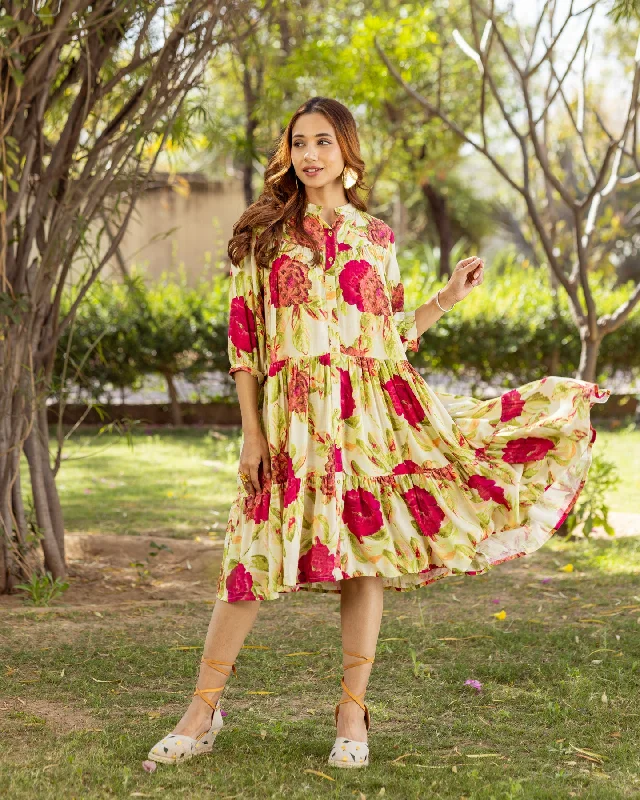 Pleated Women Dress with a Timeless and Elegant Texture Pleated Women Dress with a Timeless and Elegant Texture White Aquarelle Floral Tiered Dress Pleated Women Dress with a Timeless and Elegant Texture Pleated Women Dress with a Timeless and Elegant Texture White Aquarelle Floral Tiered Dress