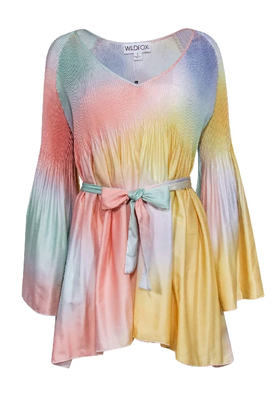Mini Women Dress with a Short Hem for a Young and Trendy Style Mini Women Dress with a Short Hem for a Young and Trendy Style Wildfox - Pastel Watercolor Print Bell Sleeve Shift Dress w/ Belt Sz S Mini Women Dress with a Short Hem for a Young and Trendy Style Mini Women Dress with a Short Hem for a Young and Trendy Style Wildfox - Pastel Watercolor Print Bell Sleeve Shift Dress w/ Belt Sz S