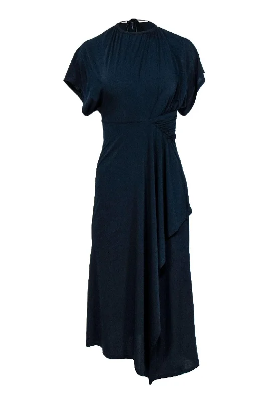 Pleated Women Dress with a Timeless and Elegant Texture Pleated Women Dress with a Timeless and Elegant Texture Yigal Azrouel - Navy Sheath Dress w/ Elastic Neckline & Ruching Sz 6